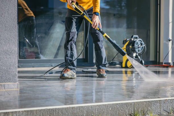 Best Pool Deck Cleaning  in North Weeki Wachee, FL